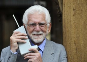 Martin Cooper, inventeur du 1er téléphone portable - Eloy Alonso, Reuters