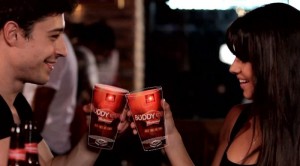 Trinquez et devenez ami avec vos nouvelles rencontres ! © Budweiser