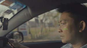la chaîne Café Amazon et l'agence BBDO ont développé une application inédite, Drive Awake, qui détecte l'état de somnolence du conducteur et le réveille grâce à un cri de perroquet