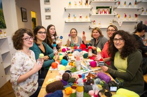 Participez au cafés tricots organisés par Phildar et la SNCF