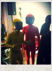 Dolce Gusto a organisé une crémaillère pour présenter sa nouvelle machine multi boisson, la Mini Me... Un soirée pleine de surprise pour une campagen décalée et anti-conformiste !