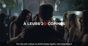 avec un zéro en plus 2 soeurs deviennent 20 copines