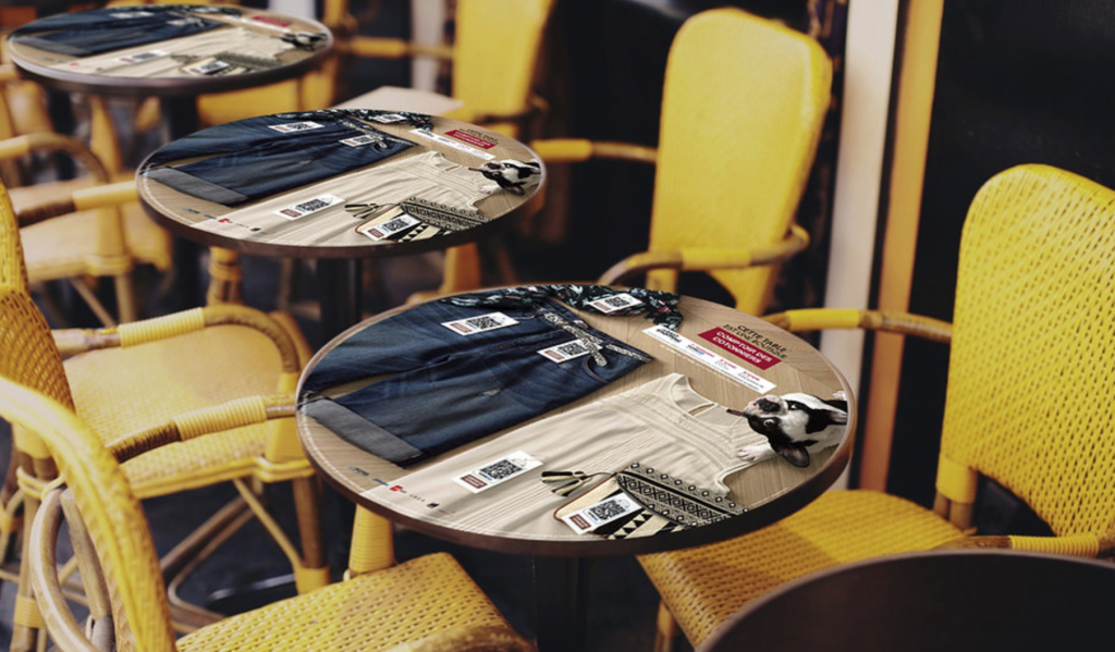 une table de café ? Non une boutique comptoir des cotonniers