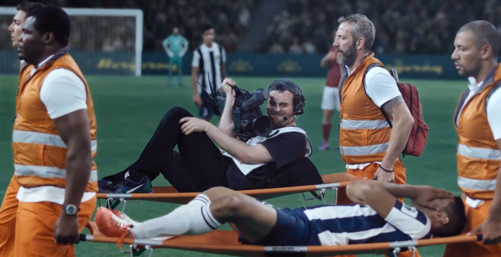 les cameramen aussi se blessent