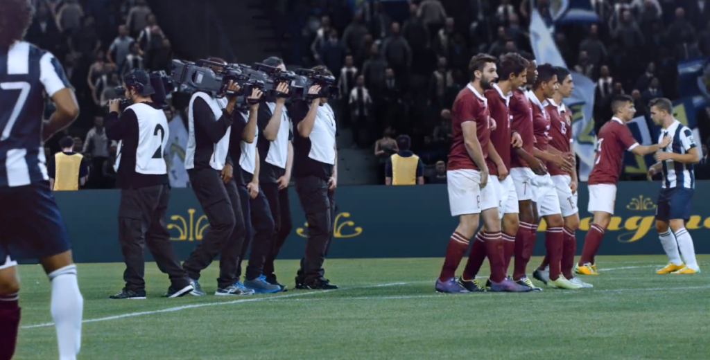 canal + met en lumière le métier de cameraman sur le terrain