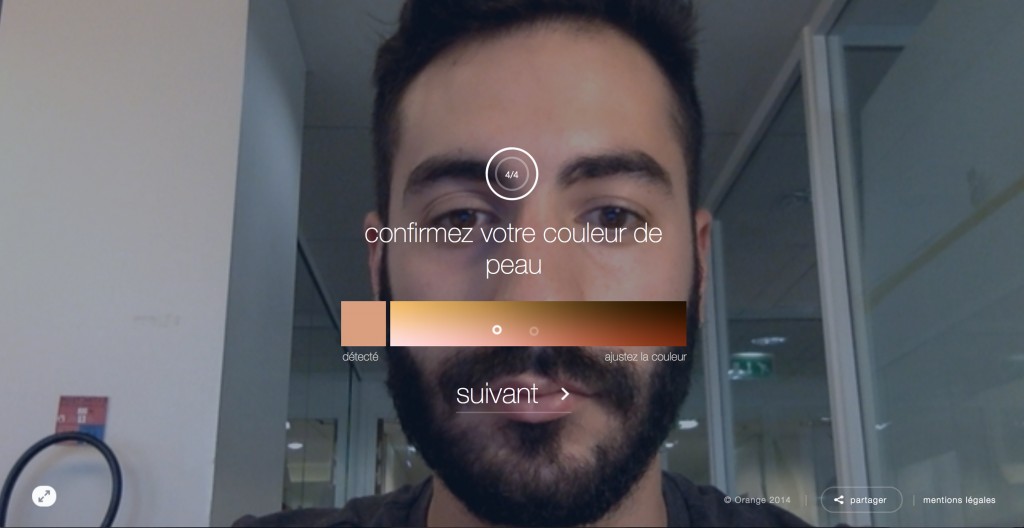 une fois votre visage reconnue par la webcam, et quelques détails régler, la transformation peut alors commencer