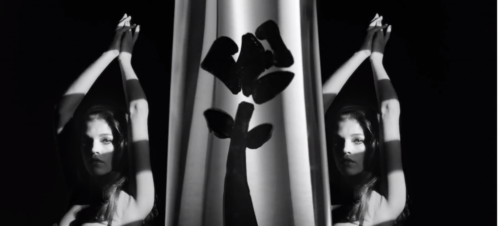 Lancôme nous entraine dans la construction du plus beau regard du monde avec son mascara grandiôse