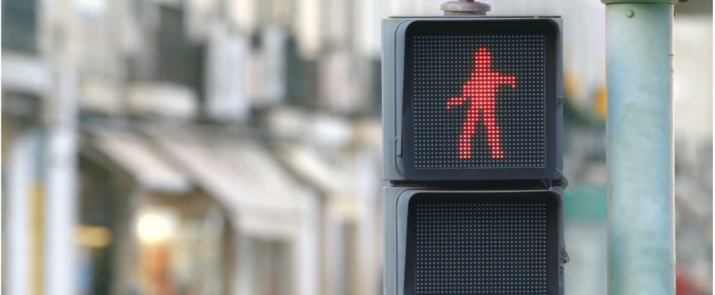 une opération ludique pour la sécurité routière mise en place par smart