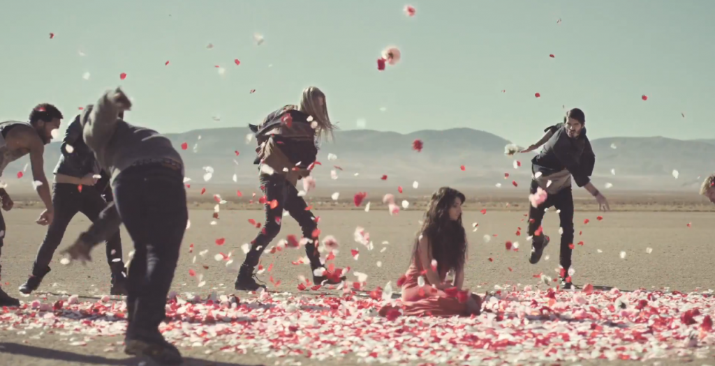 Benetton met en ligne une publicité percutante pour dénoncer la violence faite aux femmes