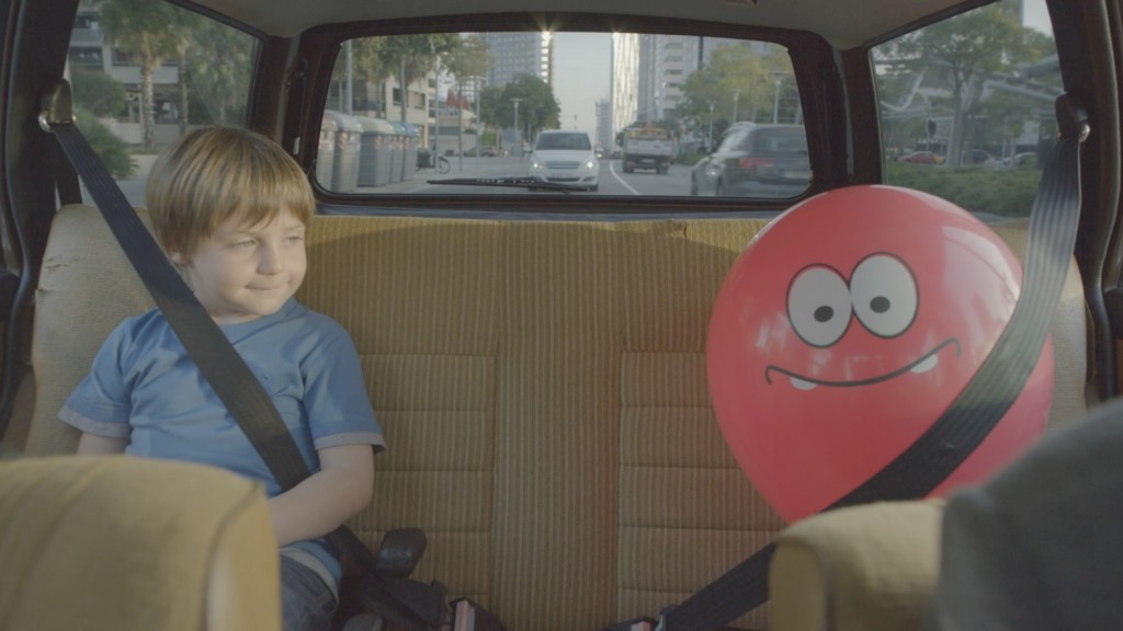 orange montre le pouvoir de sa 4G associé à l'iphone 6 dans un spot émouvant