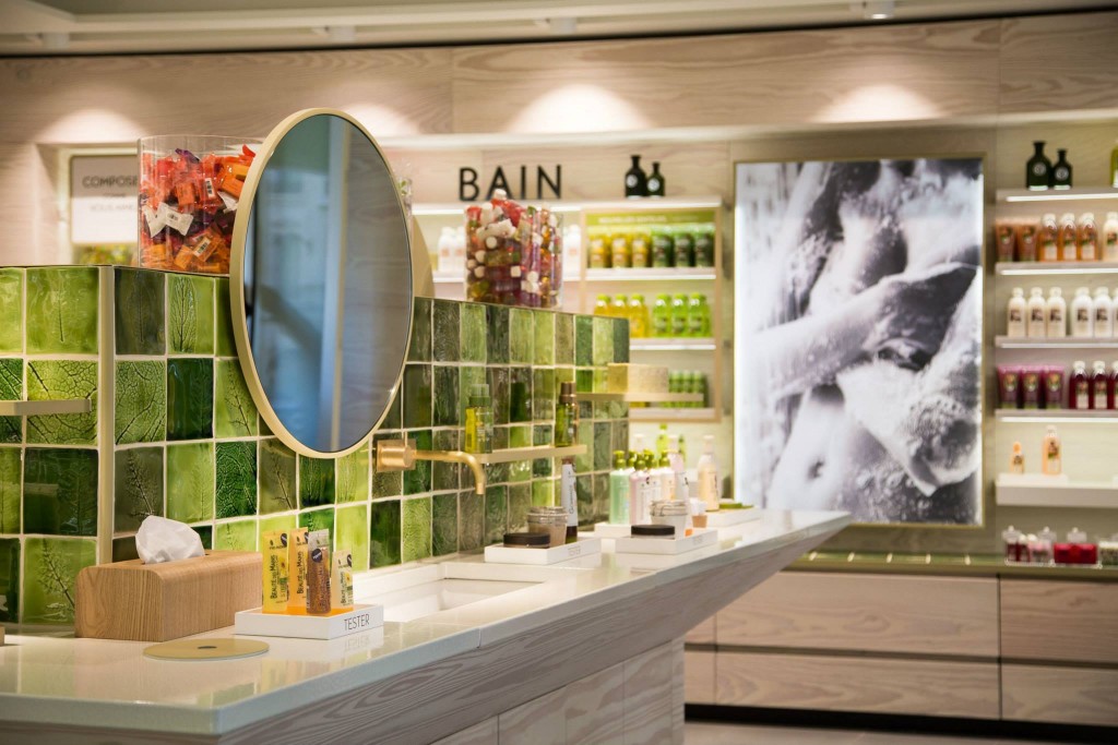 la boutique est un écrin végétal en plein Paris