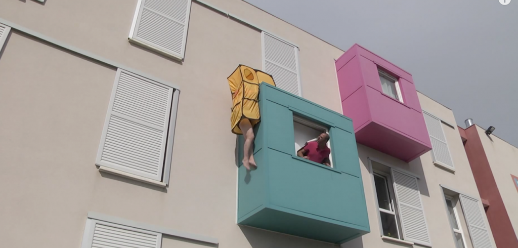 Remi Gaillard s'emboite partout où il peut même en altitude !