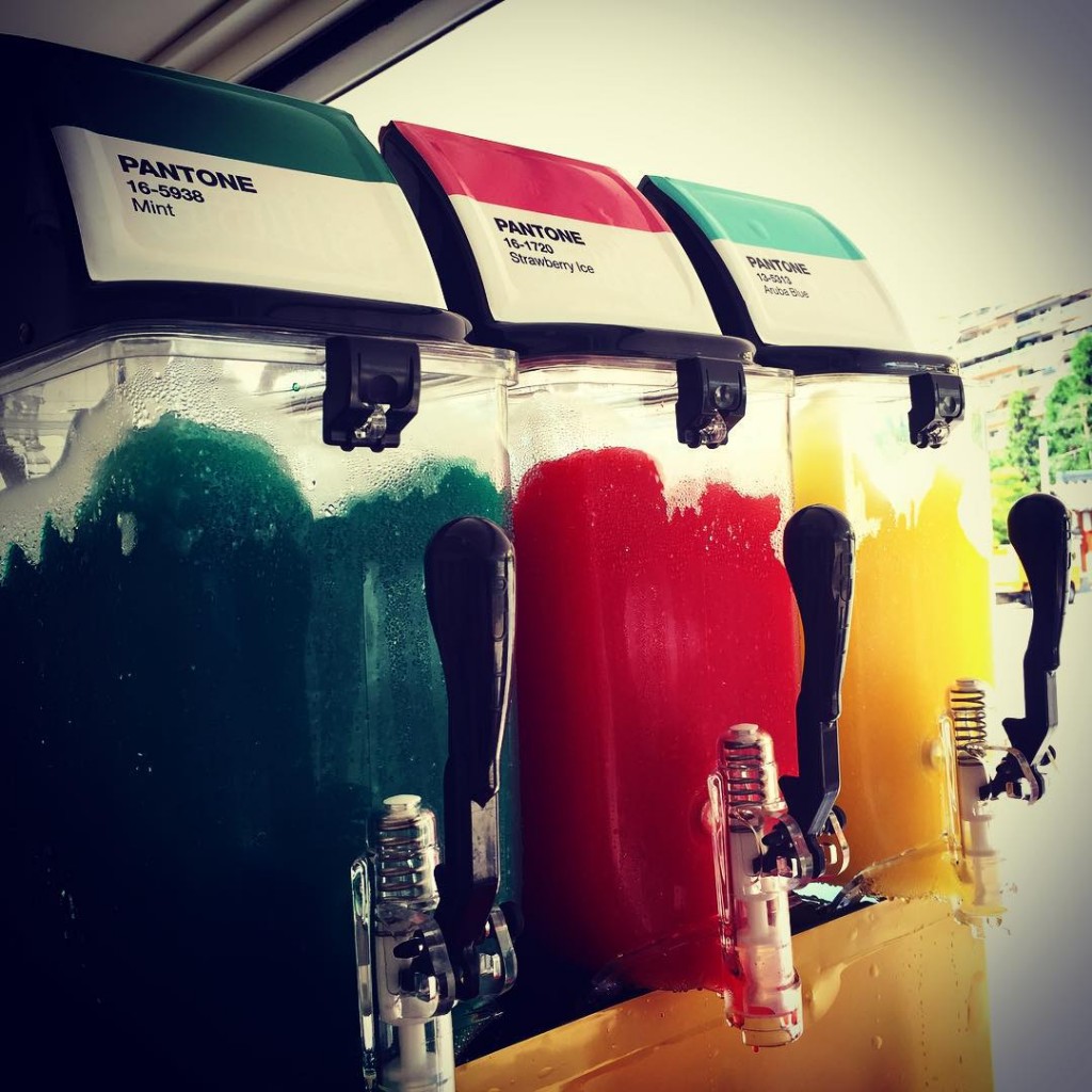 des granitas couleurs Pantone