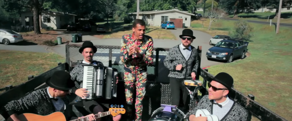 Stromae se fait arrêter par la police américaine alors qu'il se filmait en train d'interpréter Ave Cesaria