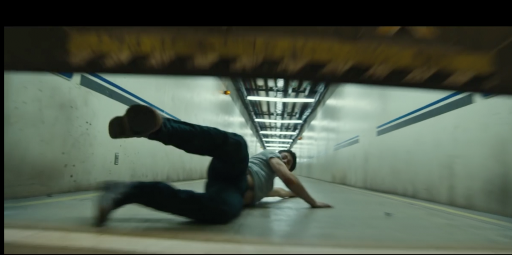 Rejouez la cascade du film Labyrinthe et tentez de vous échapper d'un couloir de 17m de long avant que la porte ne se referme