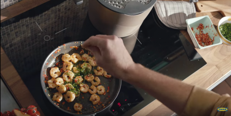 IKEA illustre sa nouvelle campagne sur la cuisine avec des parents divorcés