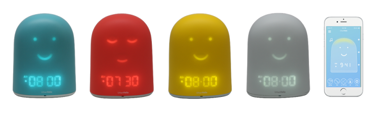 En plus de sa fonction réveil, REMI fait office de veilleuse, babyphone ou encore enceinte audio et se paramètre via l'appli mobile dédiée