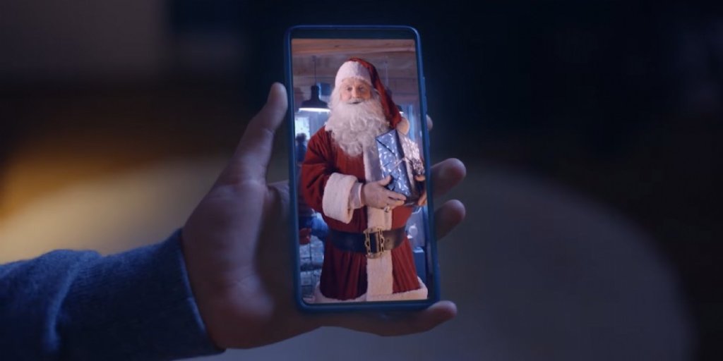 Ho ho ho ! C'est la bonne nouvelle du jour pour tous les parents qui avaient adorés l’opération #AllôPapaNoël de Bouygues Telecom et son agence BETC : le Père Noël reprend du service sur WhatsApp et cerise sur le gâteau, il n'a pas changé de numéro !